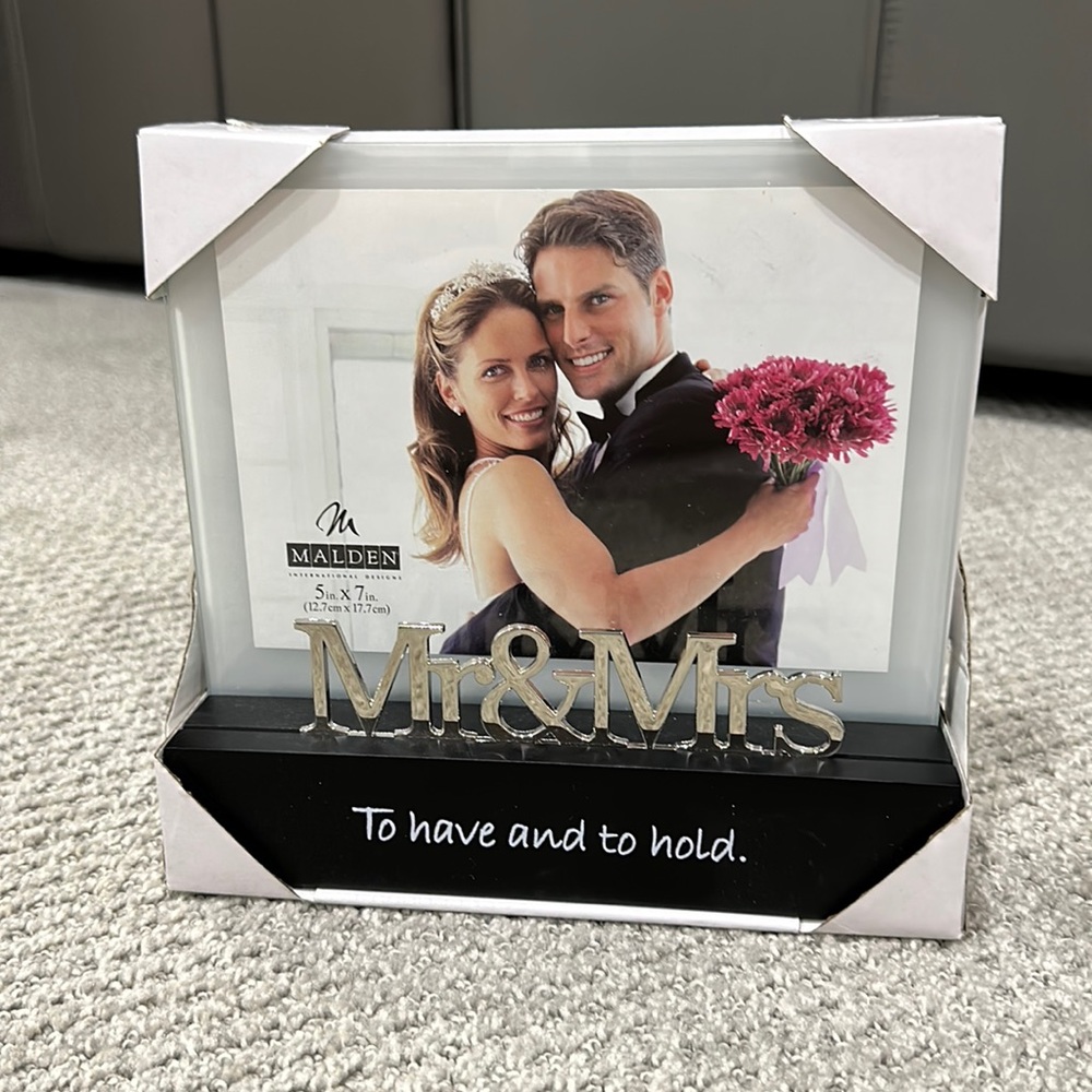 Mr&Mrs To have and to hold Frame